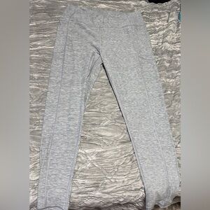 Victoria’s Secret VSX Sport seamless leggings DISCONTINUED SIZE LARGE